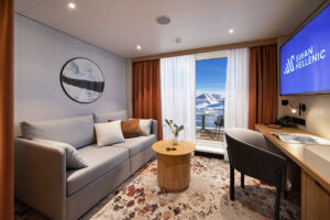 Lounge, Balkonkabine (Bild: Swan Hellenic)